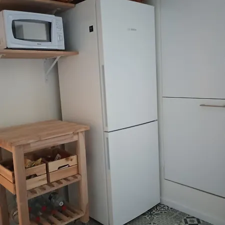 Гостевой дом Agreables Independantes - Centre 3*