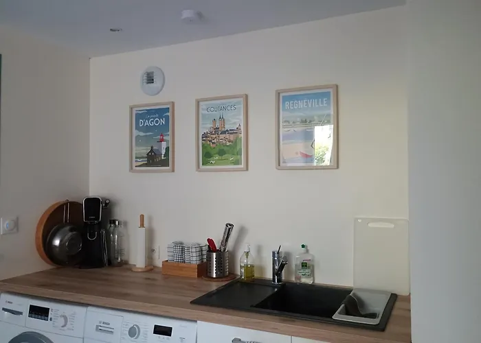 Agréables Indépendantes - Centre Pensión Coutances