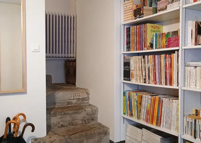 Agréables Indépendantes - Centre Pensión 3*